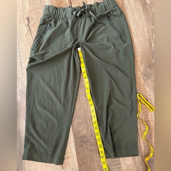 Eddie Bauer Capris - Picture 5 of 5